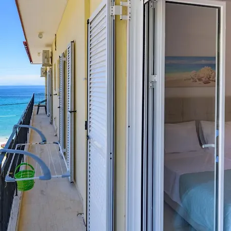 Appartement Double Bedroom Flat At Ragia Beach! Poros (Kefalonia)